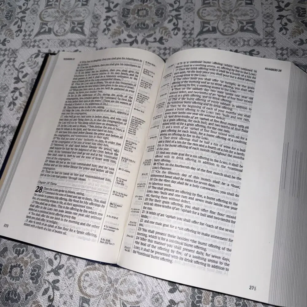 The New Inductive Study Bible by Precept Ministries Kay Arthur NASV Upd Hardback
